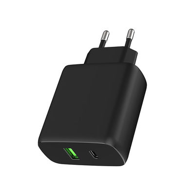آداپتور پلاگین ضروری اروپایی طراحی شده برای بازار اروپا ابعاد رنگ سیاه / سفید mm 52 * 27.7 * 55 LWH