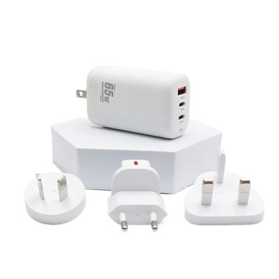 Smart Travel Smart Charging Universal Power Adapter for Smart Phone Android Phone MP3/4 สหรัฐอเมริกา / สหภาพยุโรป / ประเภทอังกฤษ