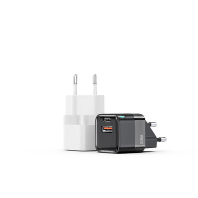 20W A + C Dual-Port Charger Op maat voor een handige stroomvoorziening in wit/zwart